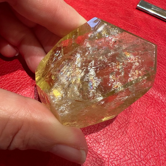 Natural gemstone crystal Citrine with natural rainbows. - Picture 7 of 7